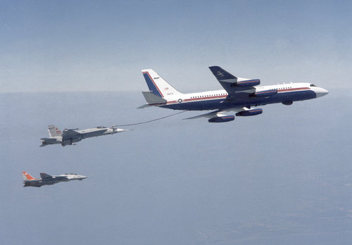 a-convair-uc-880-aircraft-the-only-such-aircraft-in-us-navy-service-refuels-ce7734-1600.jpg