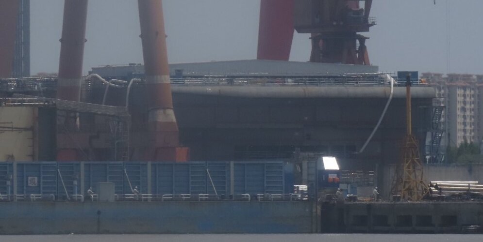 PLN Type 003 carrier - 20210521 riverside.jpg