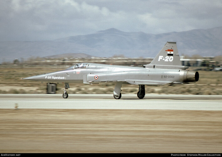 Egyptian F-20A (82-0062, GG1001) at Edwards AFB (4 March 1983).jpg