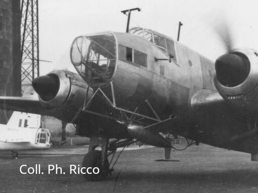 LeO 451 E8-1 no 493 avec bombe Hurel-Turck (PhR1).jpg