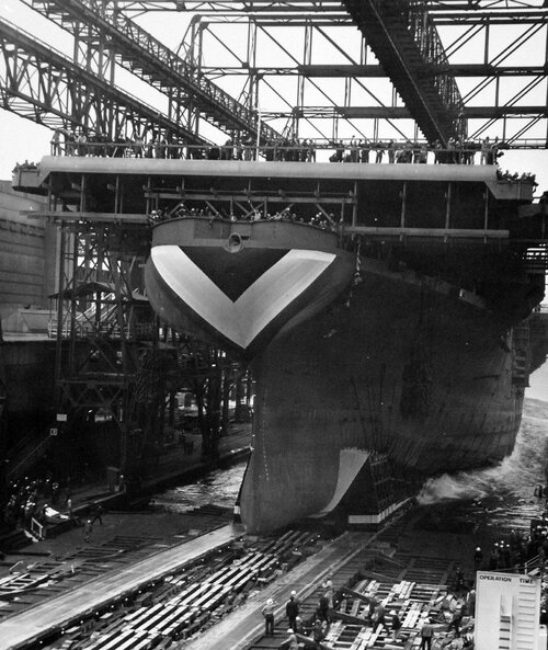 Oriskany CV-34 launching at New York Navy Yard New York 13 October 1945.jpg