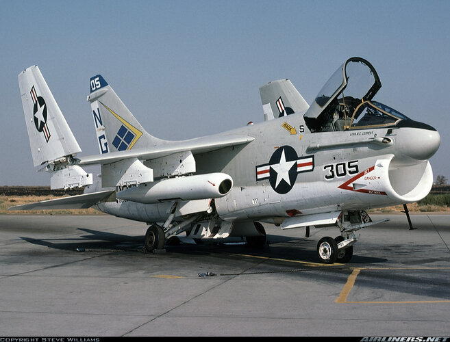 A-7E NAS Lemoore October 11 1979.jpg