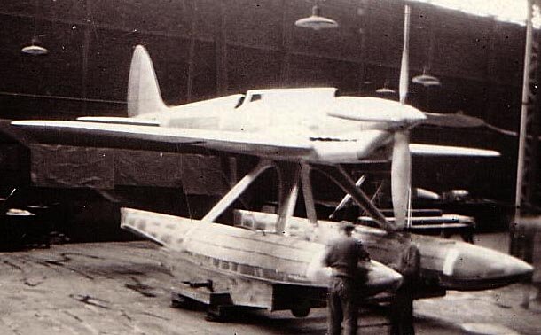 Bernard HV-220.jpg