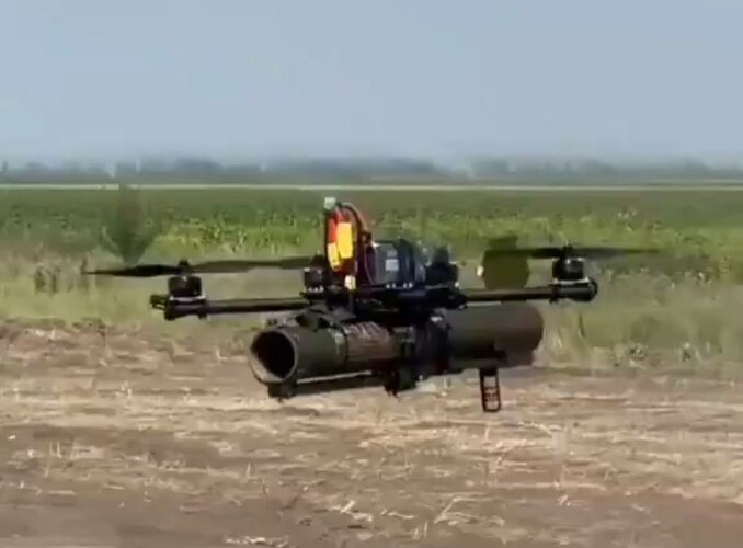 Ukraine FPV drone with RPG-18 launcher 2024-09.jpg