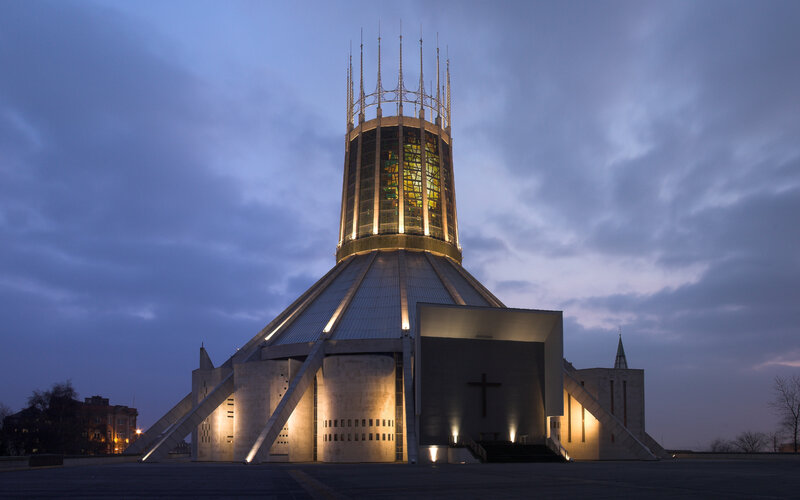 Liverpool_Metropolitan_Cathedral_at_dusk_(reduced_grain),_corrected_perspective-1.jpg