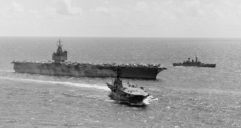 Melbourne, USS Enterprise & HMNZS Waikaito.jpg