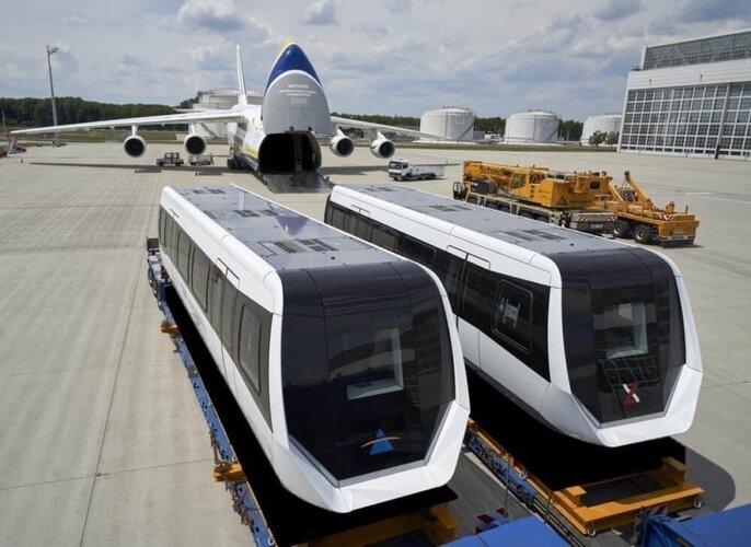 An-124 Gulping Tram2x.jpg