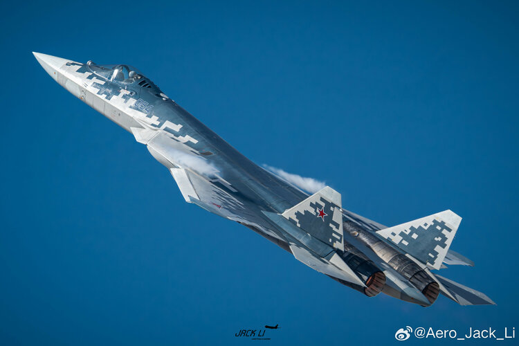 Su-57 no. 054 - Zhuhai 2024 - Aero_Jack_Li.jpg