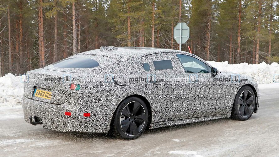 jaguar-xj-electric-sedan-spy-shots (12).jpg