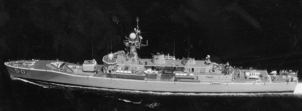 HMAS Swan.jpg