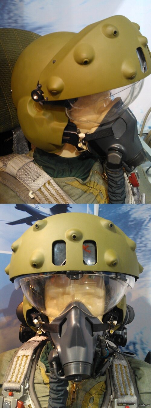 Su-57 pilot's helmet 2.jpg