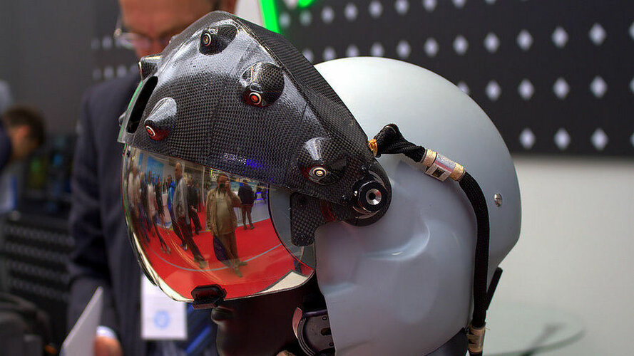 Su-57 pilot's helmet 5.jpg