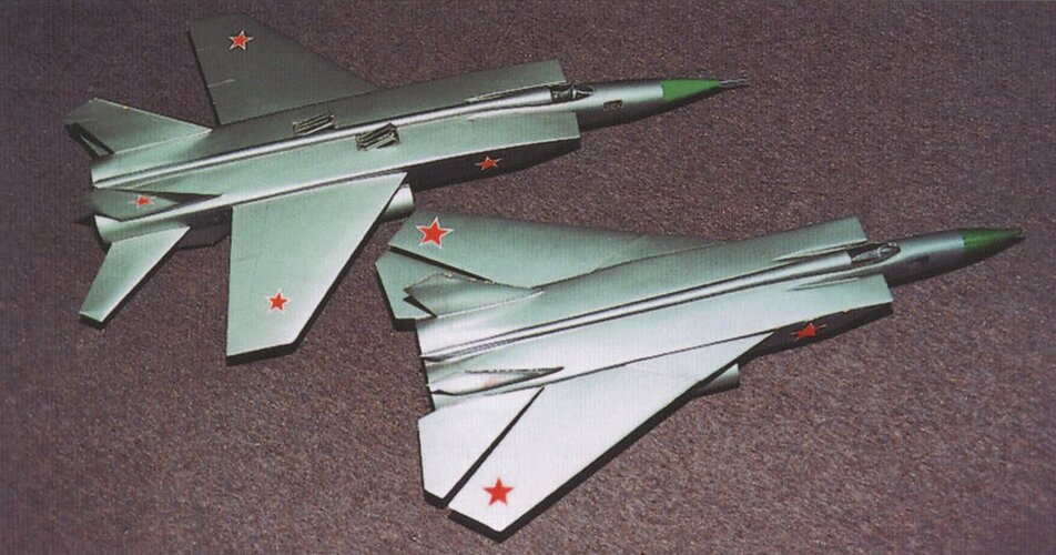 MiG-25 STOL 04.jpg