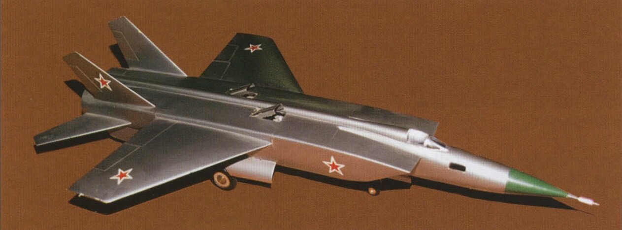 MiG-25 STOL 03.jpg