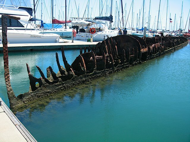 J 7 Sandringham Vic breakwater since 1929.jpg