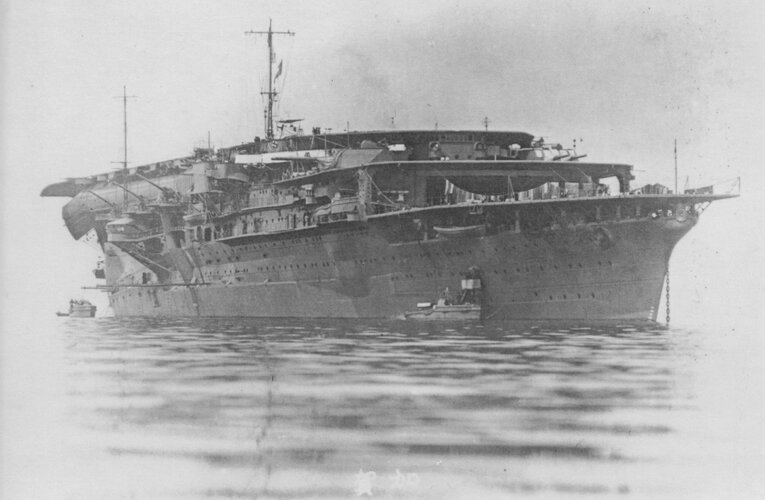 Kaga 1930.jpg