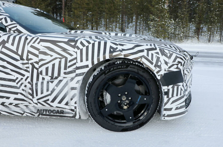 jaguar-4dr-gt-camo-side-wheel-close.jpg