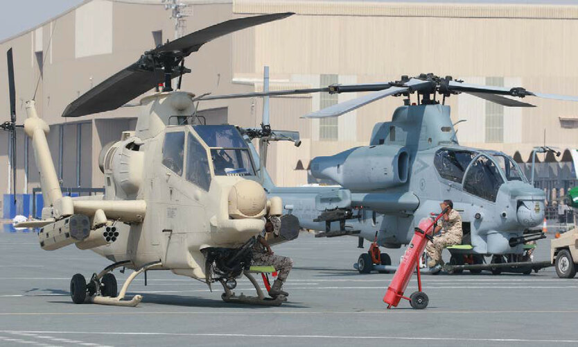 AH-1FB and AH-1Z.jpg