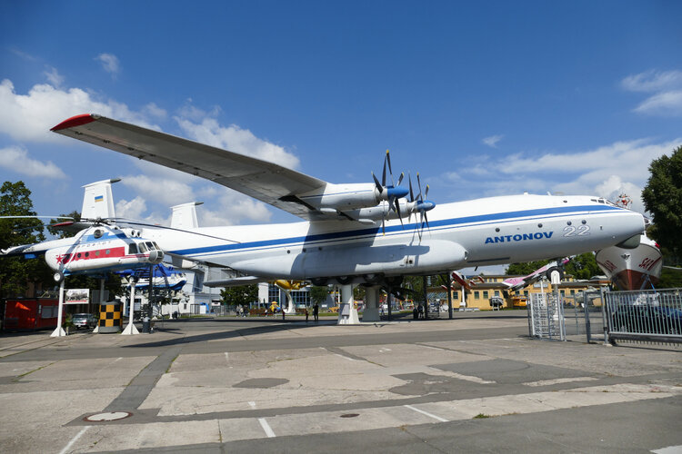 An-22 Speyer.JPG