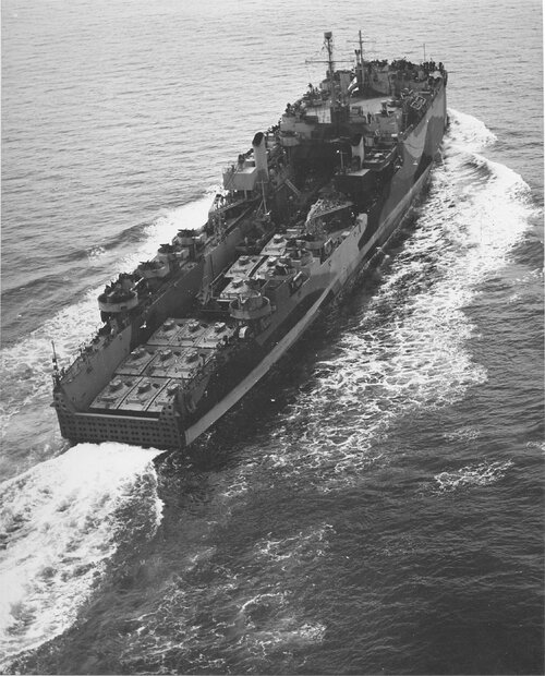 USS OAK  HILL LSD-7 FULLY LOADED.jpg