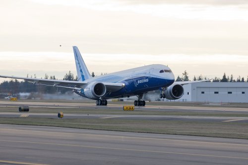 787 high-speed taxi test to rotation speed-small.jpg