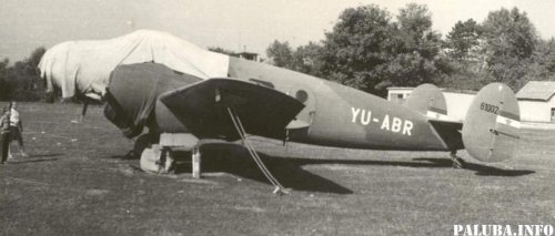 Ikarus 214 YU-ABR 01.jpg